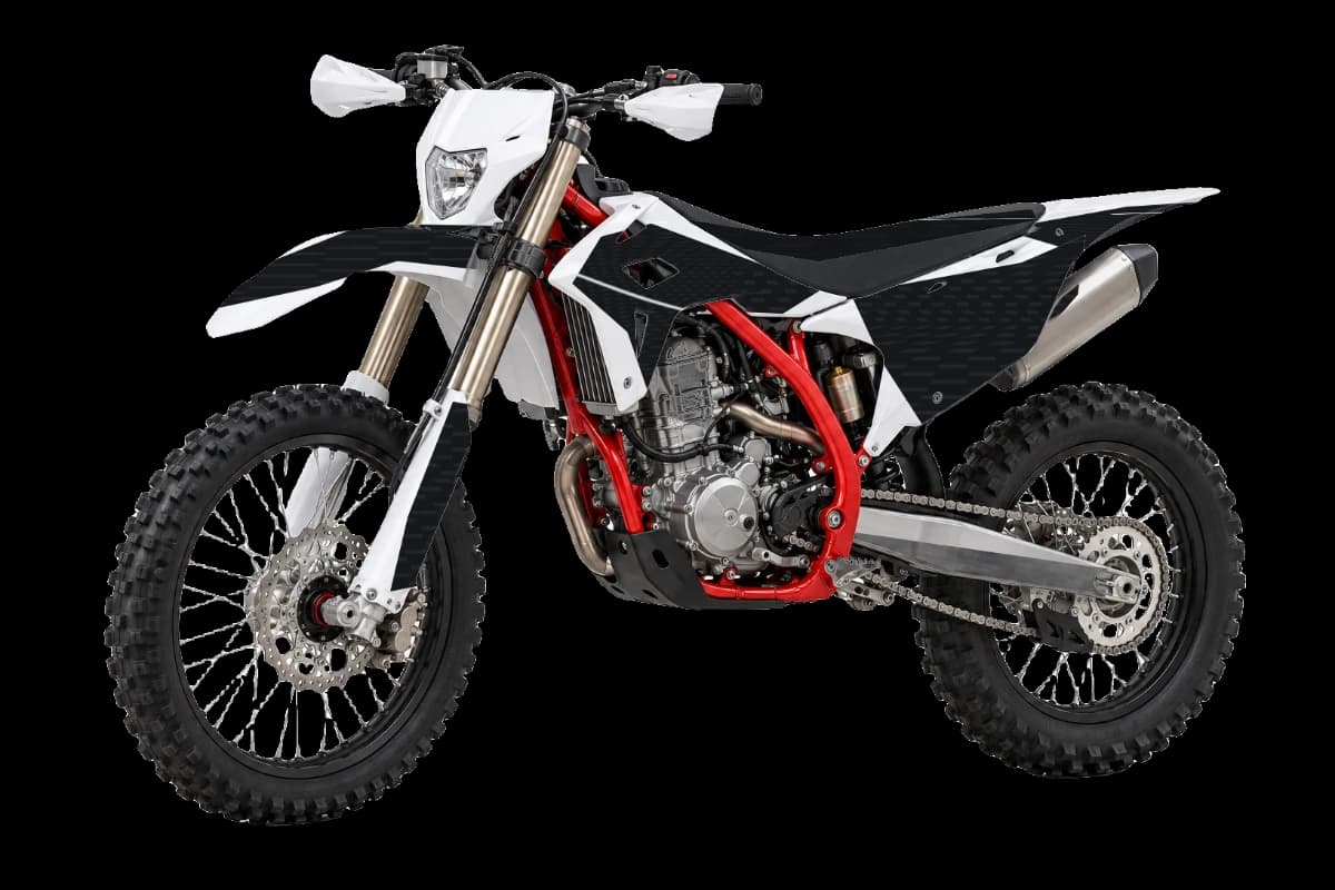 Carbon fiber style dirt bike graphics kit on a Beta RR X-PRO 480 4T