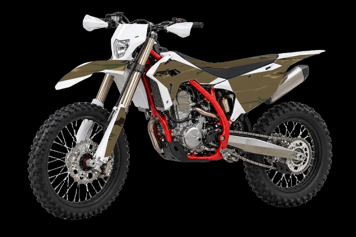 Woodland camo style dirt bike graphics kit on a Beta RR X-PRO 480 4T