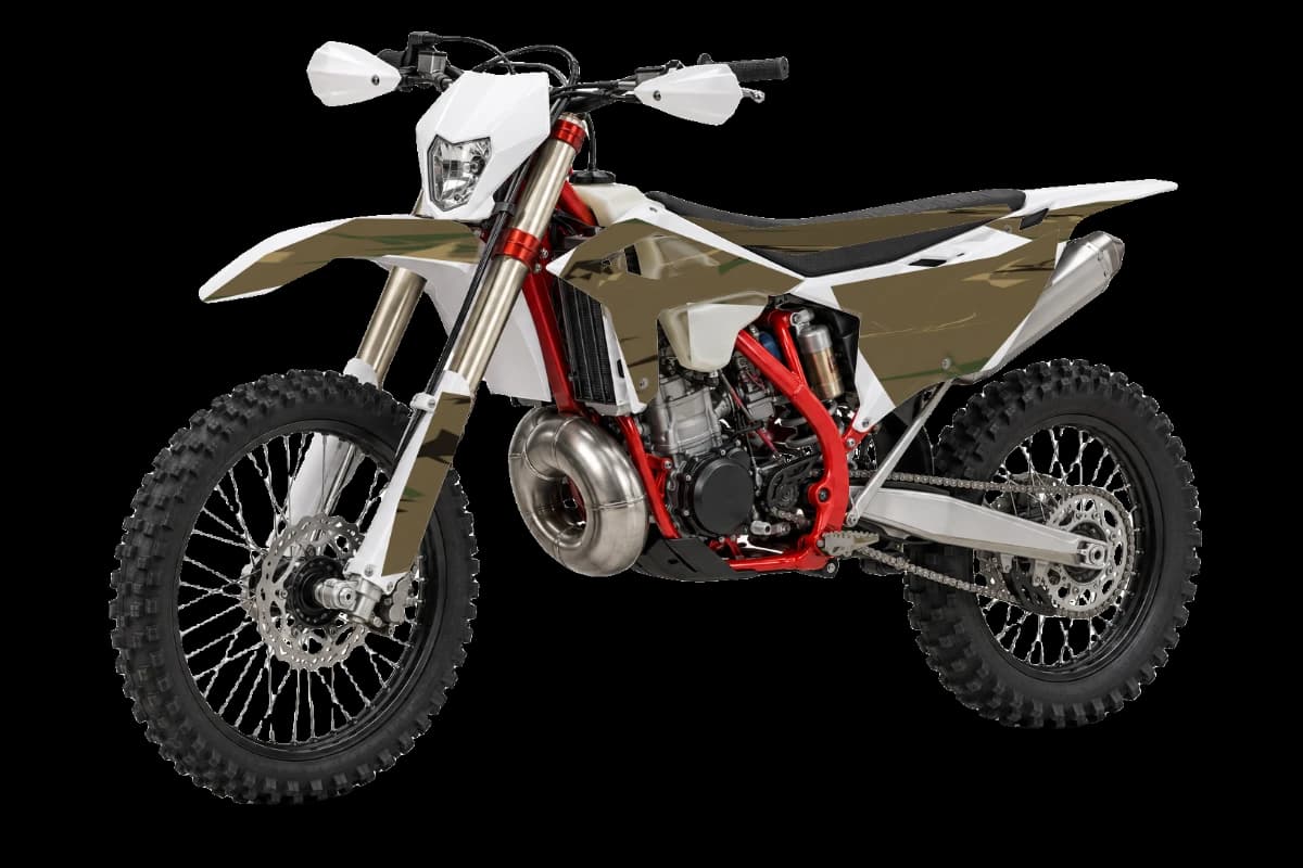 Woodland camo style dirt bike graphics kit on a Beta RR X-PRO 250 2T